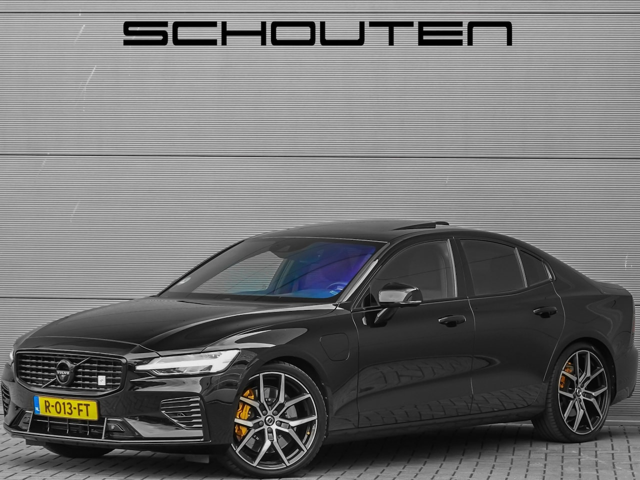 Volvo S60 - 2.0 T8 AWD Twin Engine Polestar Engineered Schuifdak H/K Trekhaak 20" - AutoWereld.nl