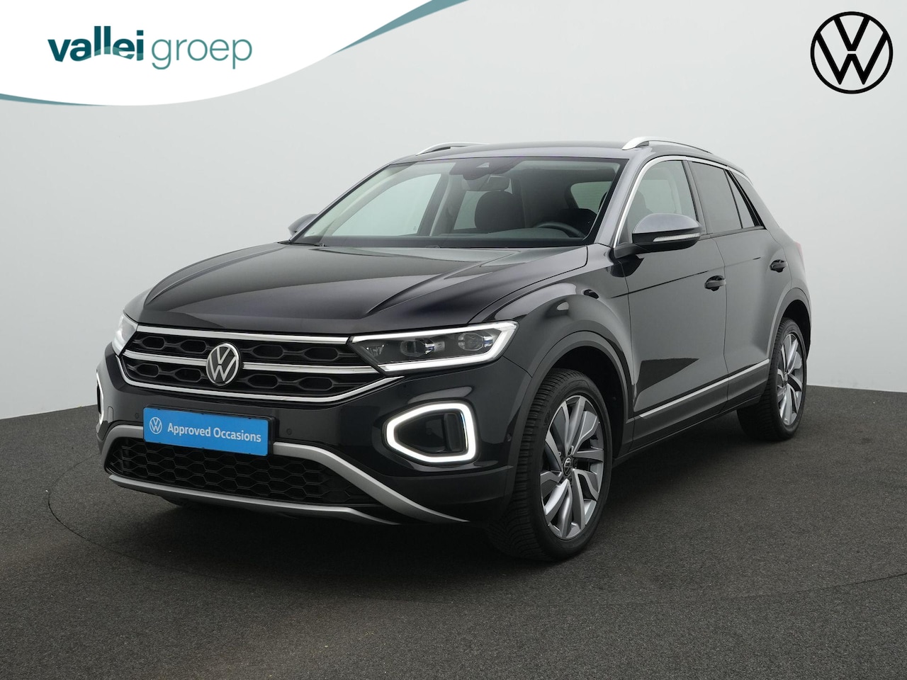 Volkswagen T-Roc - 1.5 TSI 150 pk DSG Style | Trekhaak | Achteruitrijcamera | Navigatie | Adaptive Cruise | S - AutoWereld.nl
