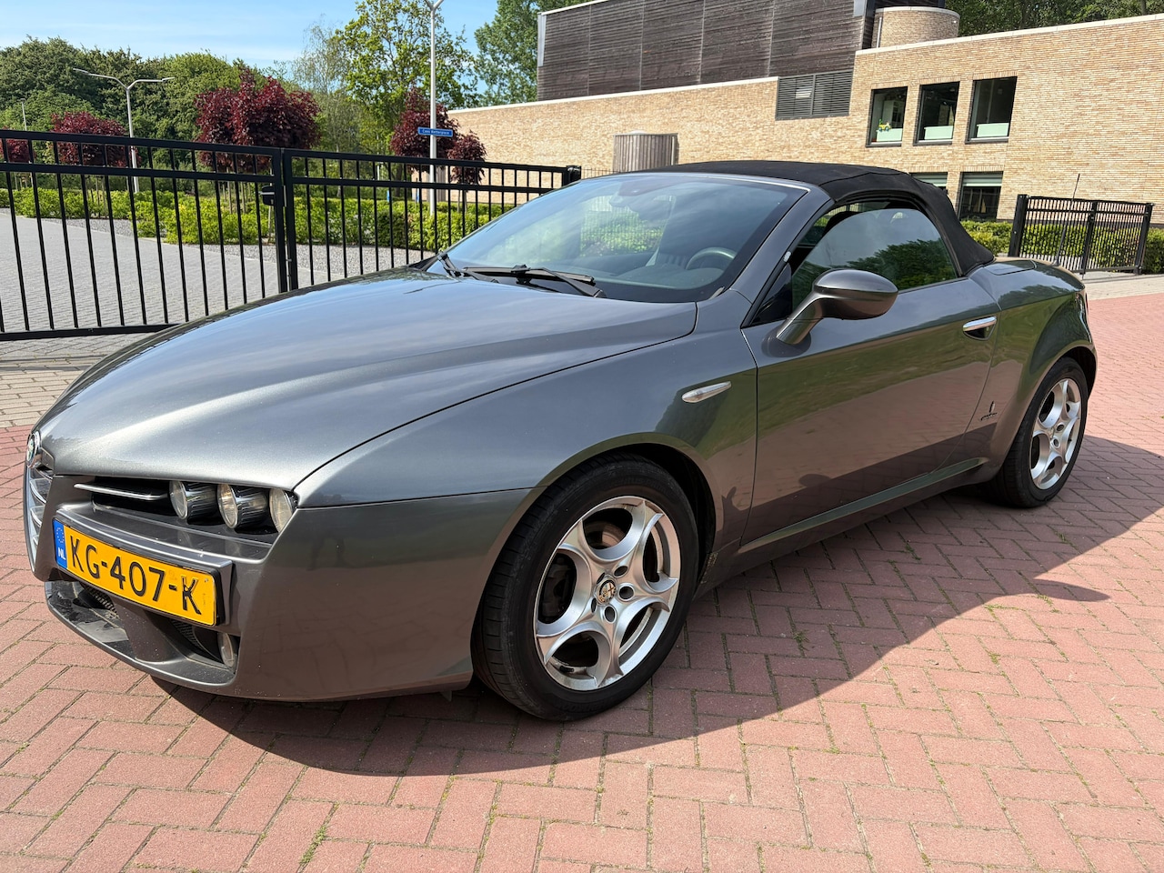 Alfa Romeo Spider - 2.2 JTS Exclusive - AutoWereld.nl