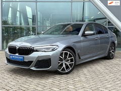 BMW 5-serie - 520i Business Edition Plus M Sport Trekhaak / Schuifdak / Stuurverwarming