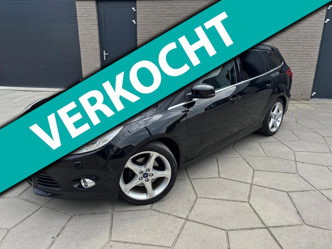 Ford Focus Wagon - 1.6 EcoBoost Titanium|Station|TREKHAAK|2 set s wielen| VOL met ACC.| Compleet - AutoWereld.nl