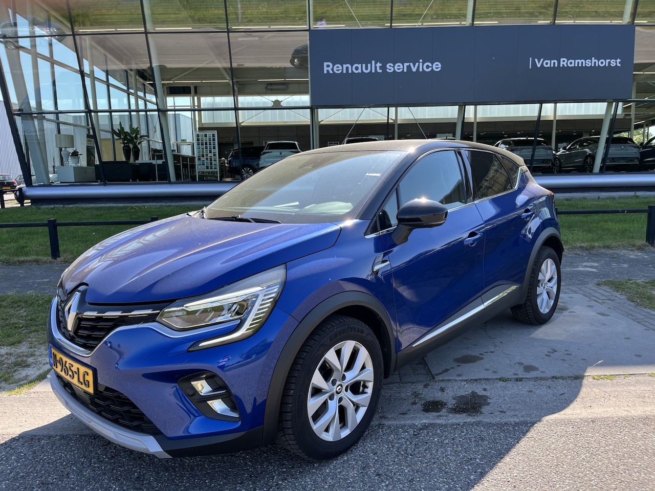 Renault Captur - 1.3 TCe 140PK Intens /Automaat// 360 Camera / Stoelverw.+Stuurverw. / Apple Carplay - Andr - AutoWereld.nl
