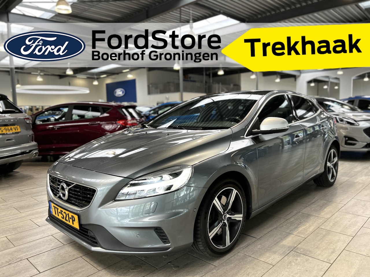 Volvo V40 - 1.5 T3 Polar+ Sport | Trekhaak | Pano | Adapt. Cruise | R-Design | Vol leder | Memory Seat - AutoWereld.nl