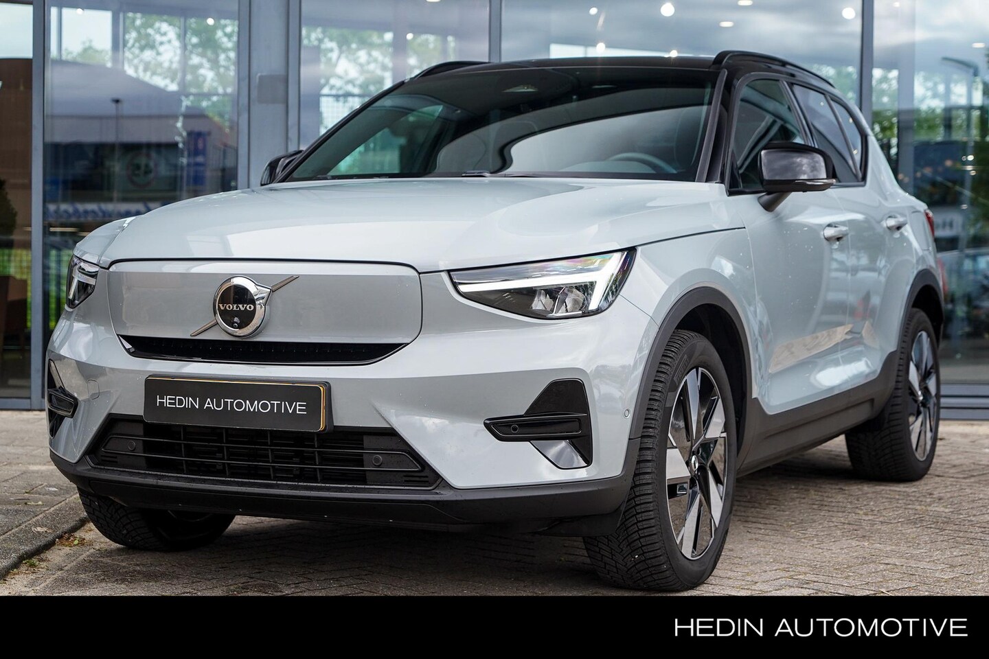 Volvo EX40 - Single Motor Extended Range Ultra 82 kWh | Panorama Dak | Stoel & Stuurverwarming | Harman - AutoWereld.nl