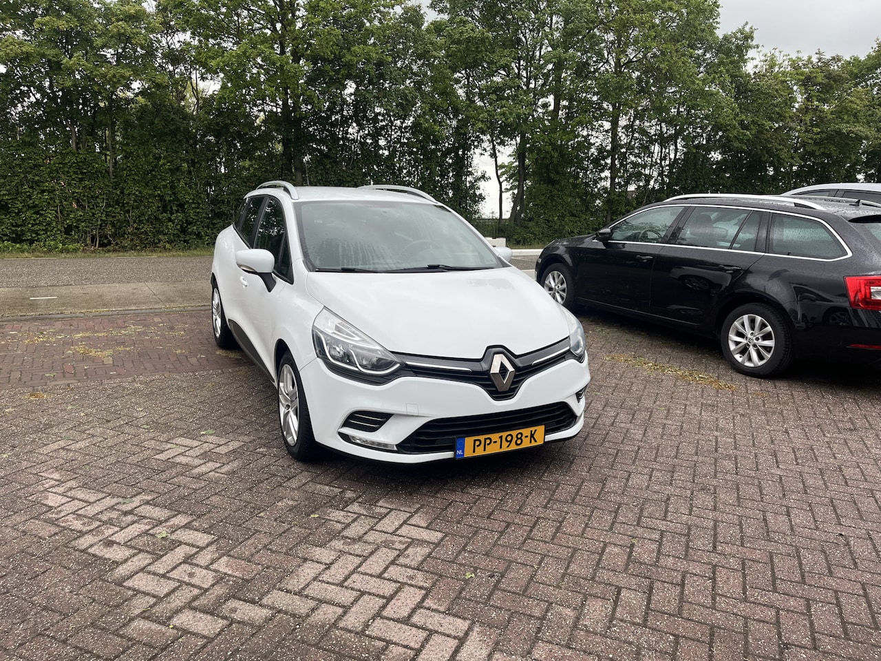Renault Clio Estate - 0.9 TCe Zen NAVI CARPLAY - AutoWereld.nl