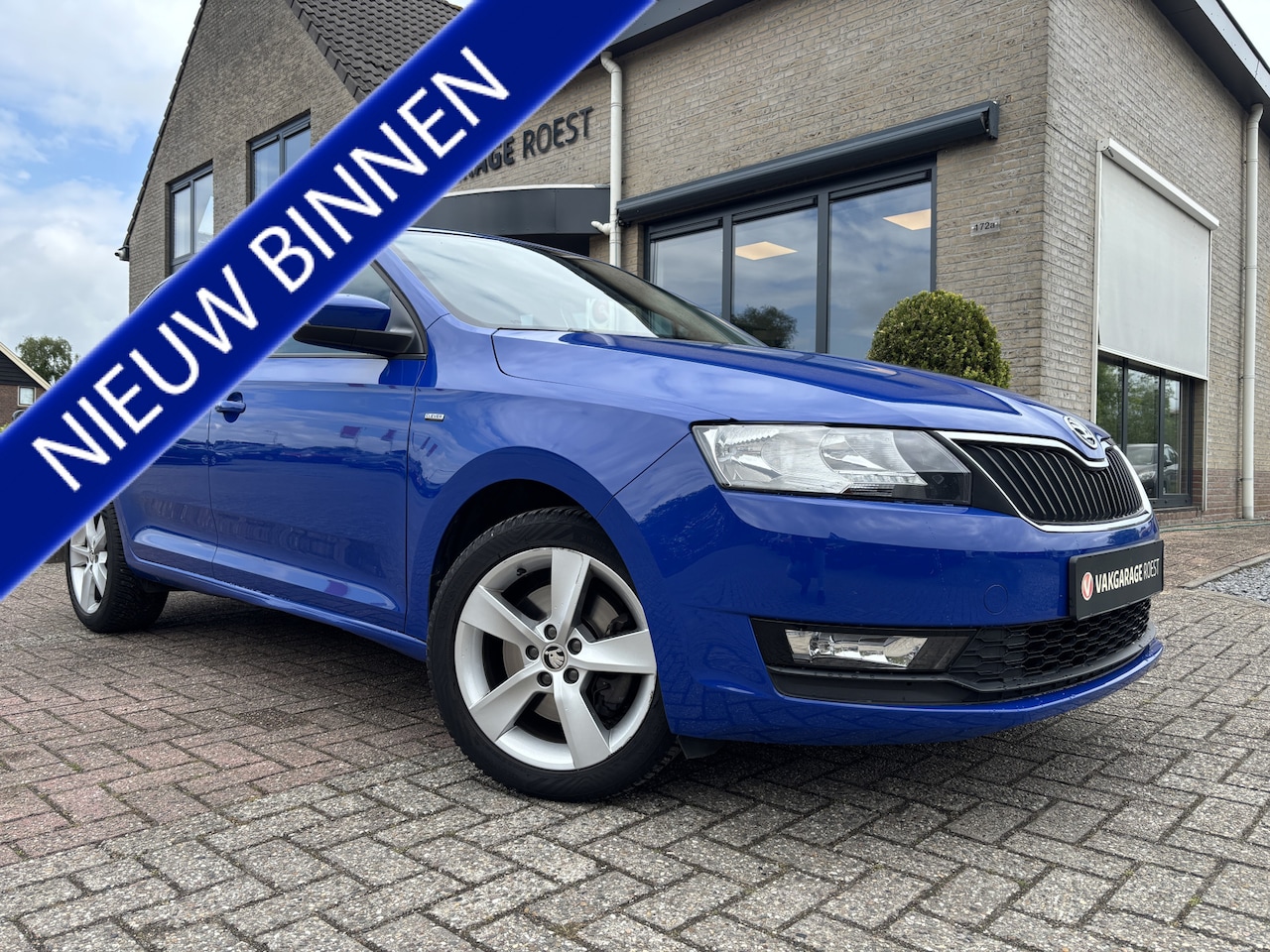 Skoda Rapid Spaceback - 1.0 TSI Clever Automaat Carplay / Stoelverwarming / All-Seasons - AutoWereld.nl