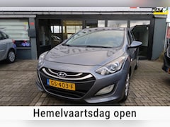 Hyundai i30 - 1.6 GDI i-Drive Cool Plus *Rijklaarprijs *Trekhaak *Navigatie *Dealeronderhouden
