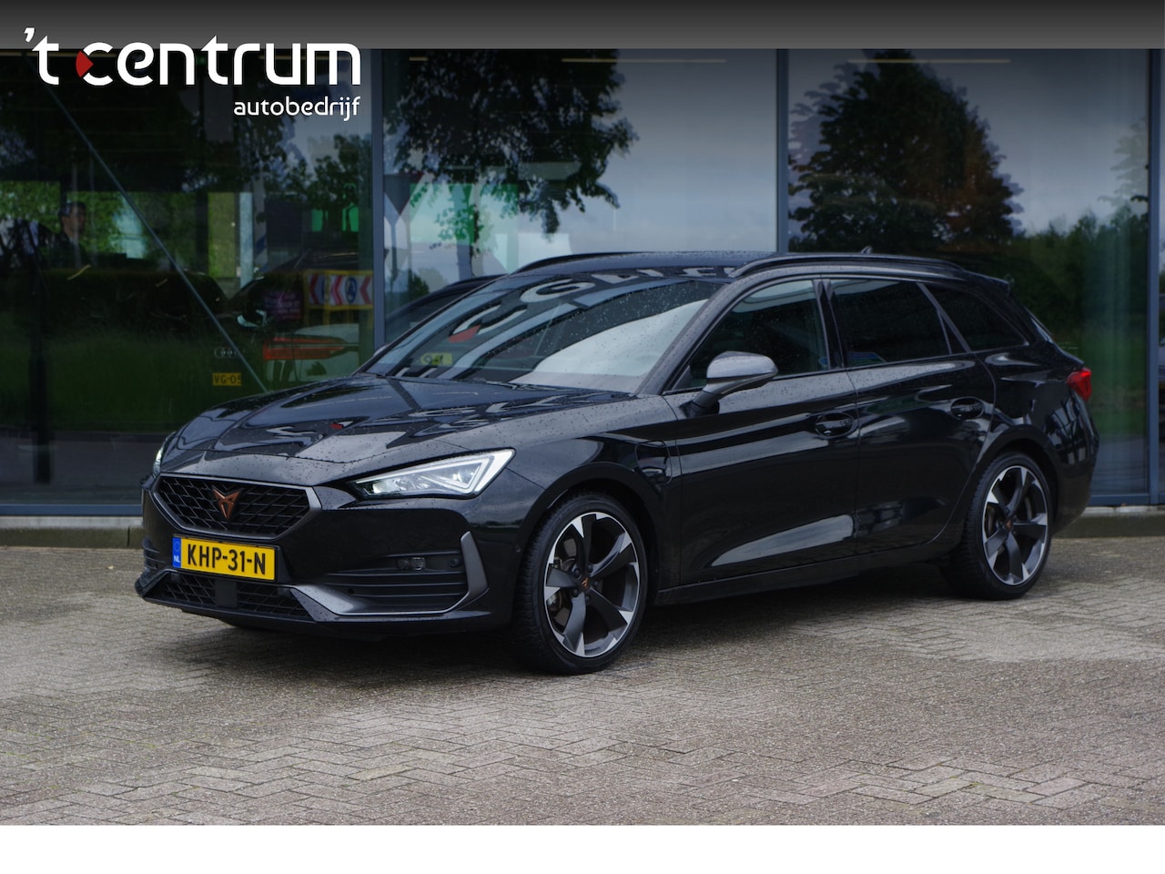 CUPRA Leon Sportstourer - 1.4 e-Hybrid 204 PK BNS, Adap. Cruise Control, Stuur- & Stoelverwaming, Camera, LED - AutoWereld.nl
