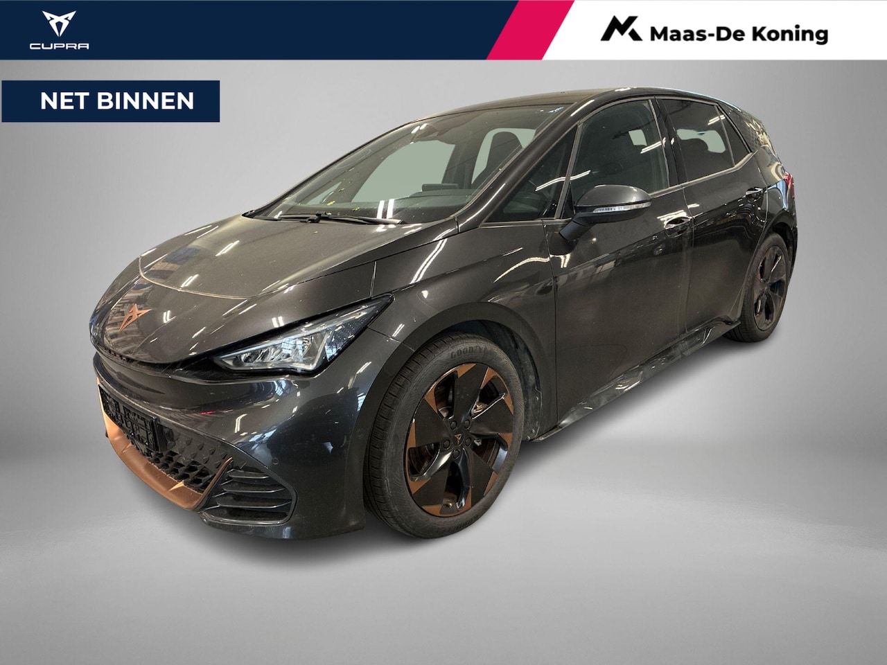 CUPRA Born - 204pk Essential 62 kWh · Panoramadak · SOH 95,7% · Camera ·  P-Sensoren · Apple/Android Ca - AutoWereld.nl