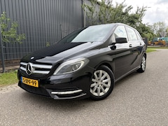 Mercedes-Benz B-klasse - 180 Ambition / AUTOMAAT / NAVI / AIRCO / CRUISE / 168dkm NAP