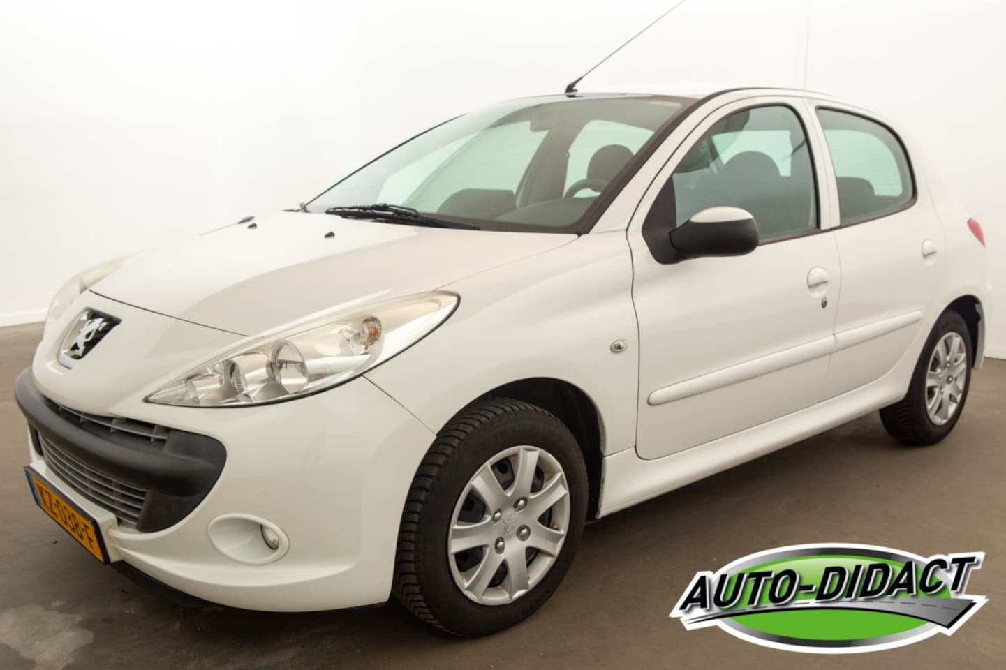 Peugeot 206 - 206+ 1.4 Airco Navi - AutoWereld.nl
