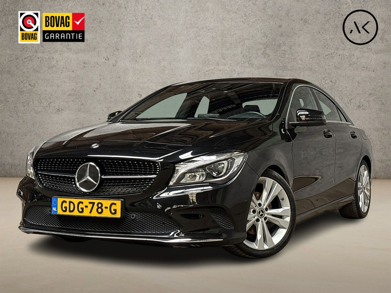 Mercedes-Benz CLA-Klasse - 180 Sport Automaat (GROOT NAVI, ZWART HEMEL, LEDER, STOELVERWARMING, ADAPTIVE CRUISE, SPOR - AutoWereld.nl