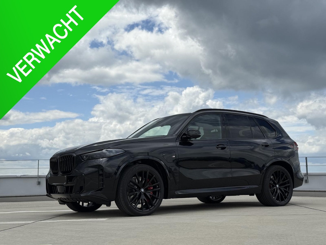 BMW X5 - xDrive50e Innovation Pack M Sportpakket Pro SKYLounge E.Trekhaak - AutoWereld.nl