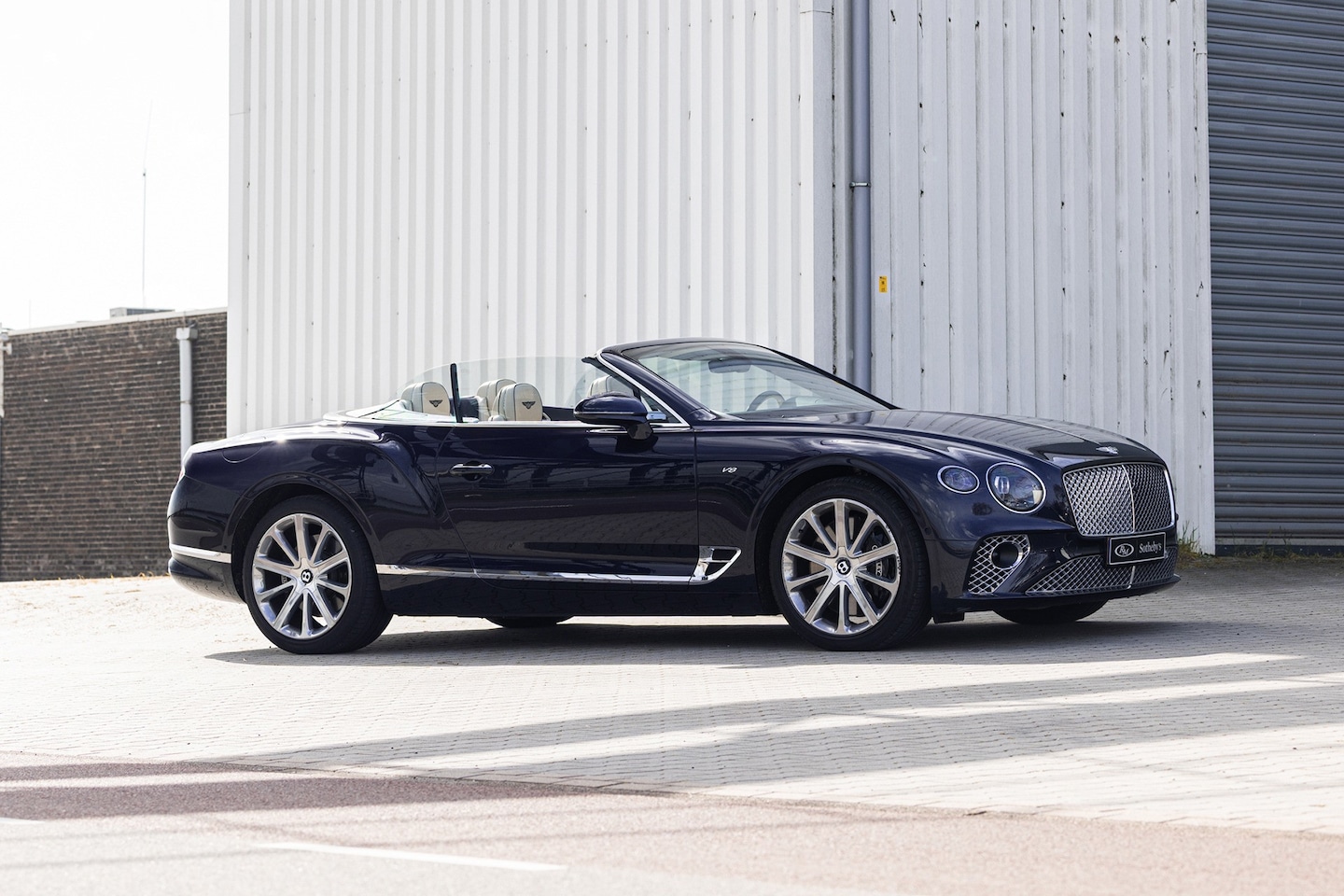 Bentley Continental GTC - 4.0 V8 - AutoWereld.nl