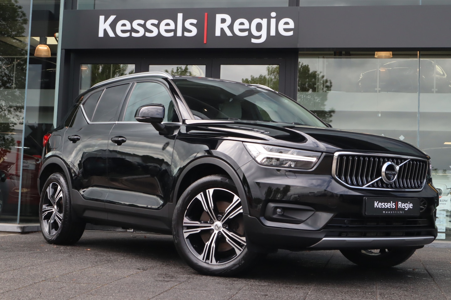 Volvo XC40 - 1.5 T5 Recharge Inscription | Memory | H&K | 360 | ACC | Leer | Keyless | Bliss | Stuur/St - AutoWereld.nl