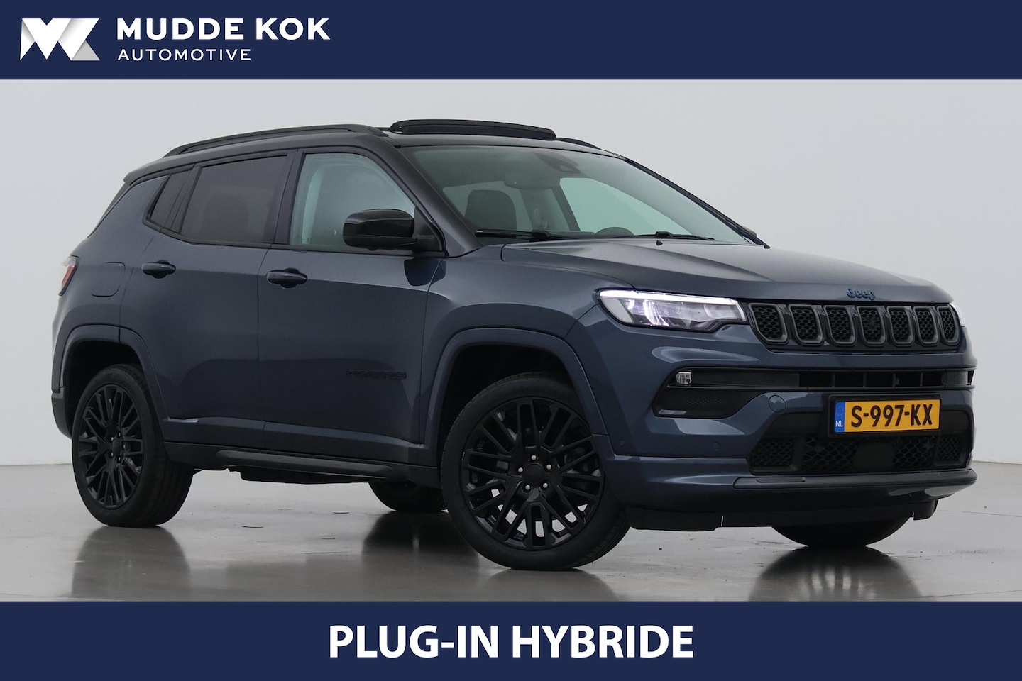 Jeep Compass - 4xe 240 Plug-in Hybrid Electric S | Panoramadak | 360° Camera | Trekhaak | Stoel+Stuurverw - AutoWereld.nl