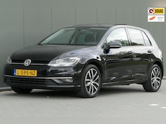 Volkswagen Golf - 1.5 TSI Highline Business R Panorama Virtual Stoelverwarming