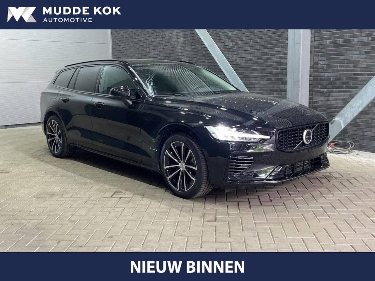 Volvo V60 - T6 Plug-in hybrid Plus Dark | ACC | Panoramadak | Head-Up | Harman/Kardon | 360° Camera | - AutoWereld.nl