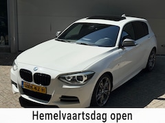 BMW 1-serie - M135i xDrive High Executive l Schuifdak l Volleder l Groot Navi l Bi-Xenon l
