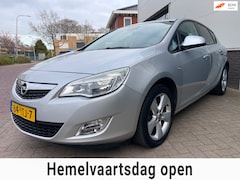 Opel Astra - 1.4 Edition/Cruise-c/Climate-c/Aux/Trekhaak/Goed-onderhouden/Sfeerverlichting