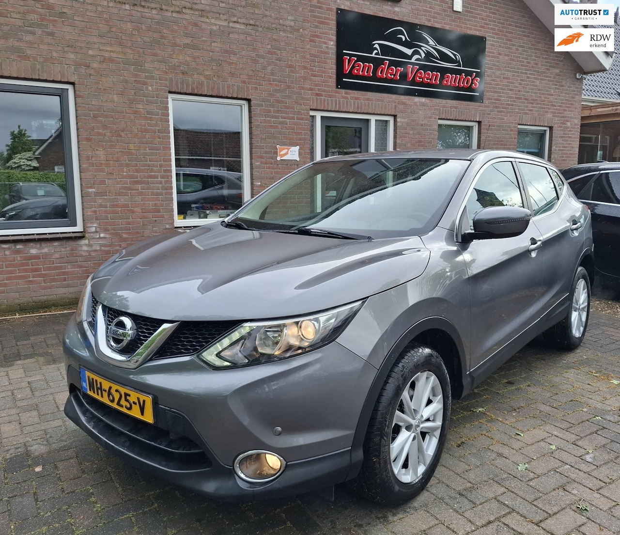 Nissan Qashqai - 1.2 Acenta NL auto, 2de eigenaar, 100% onderhouden. O.a. camera, cruise, navi, bluetooth. - AutoWereld.nl
