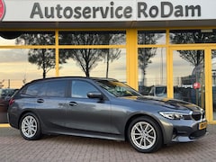 BMW 3-serie Touring - 318i High Executive