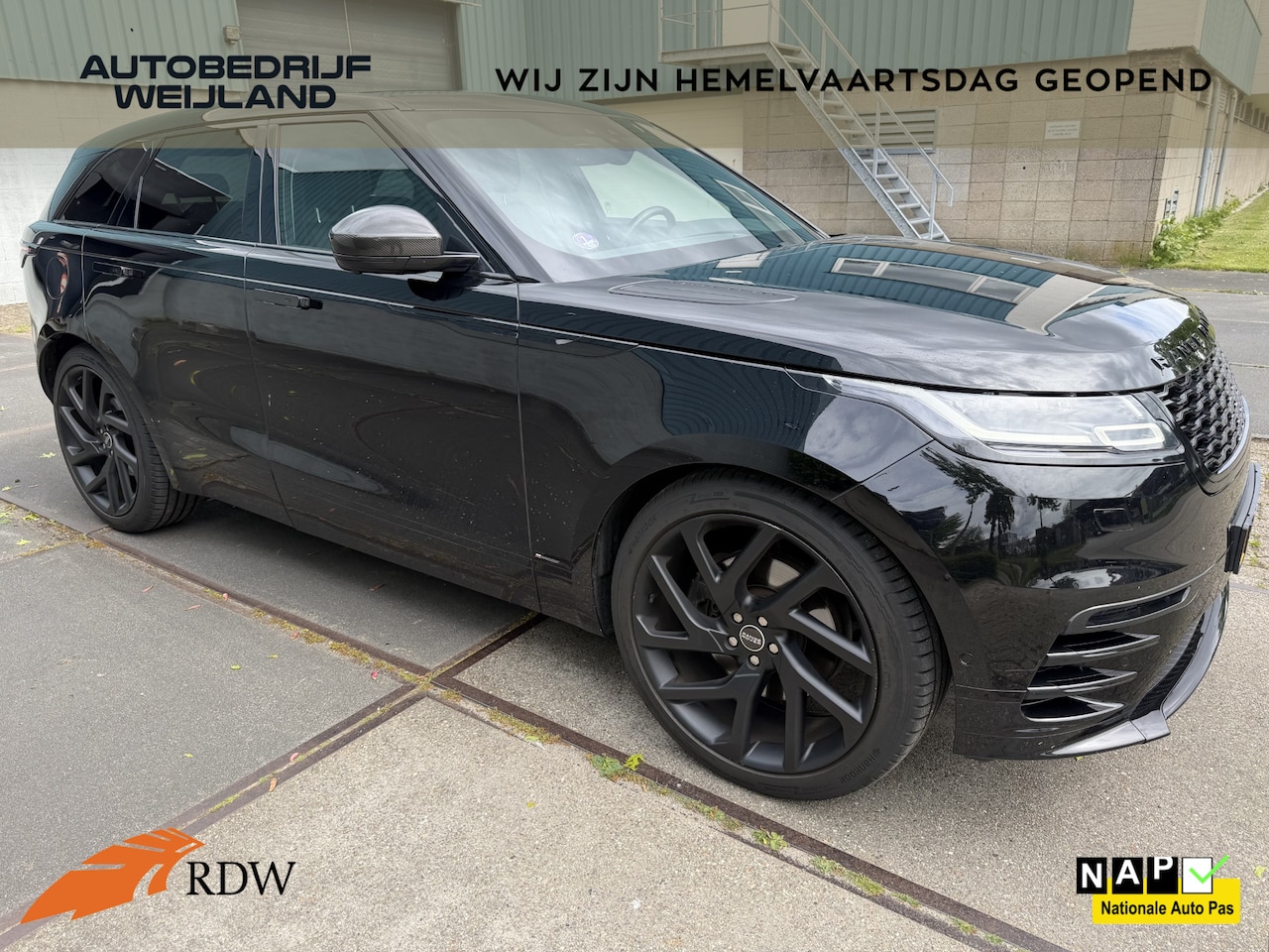 Land Rover Range Rover Velar - 3.0 V6 SC AWD R-Dynamic HSE I R-Dynamic I Trekhaak I 381PK V6 I Carplay I 22" I Pano I Mer - AutoWereld.nl