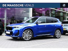 BMW iX1 - xDrive30 M Sport / Panoramadak / Sportstoelen / Comfort Access / Adaptieve LED / Head-Up /