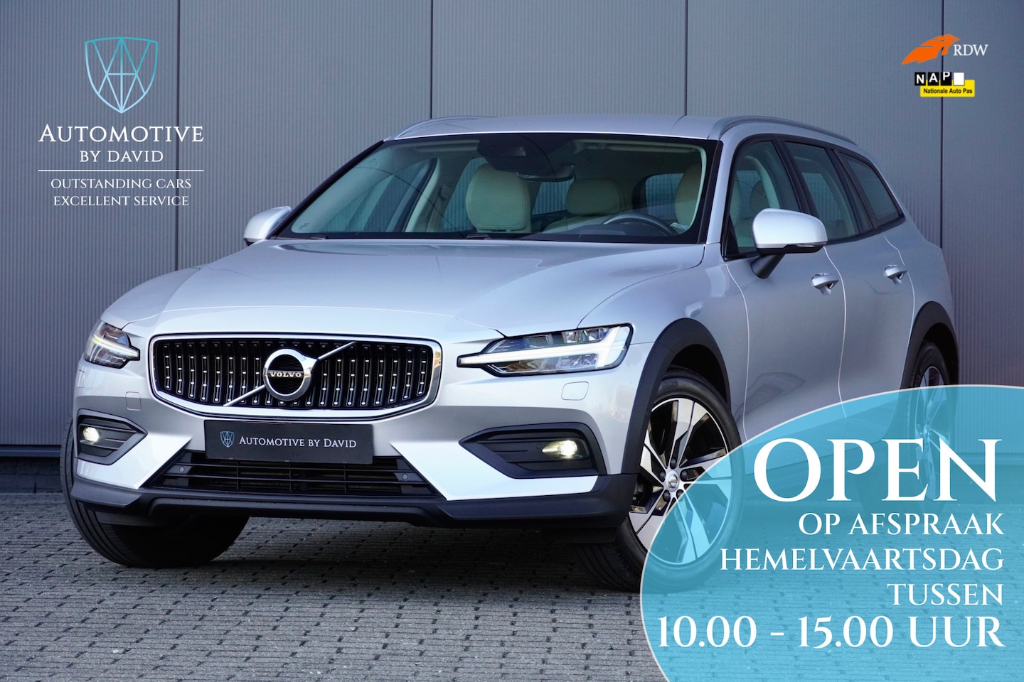 Volvo V60 Cross Country - 2.0 T5 250 PK AWD PRO AUTOMAAT / TREKHAAK / LEDER / APPLE CARPLAY / DAB / LEDER / 1e EIGEN - AutoWereld.nl