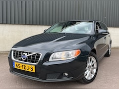 Volvo V70 - 2.0 D3 Limited Edition Xenon | Lederen bekleding | Trekhaak | Apk 07-2027