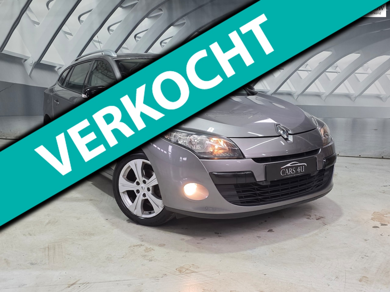 Renault Mégane Estate - 1.6 Parisienne navi,clima,trekhaak - AutoWereld.nl