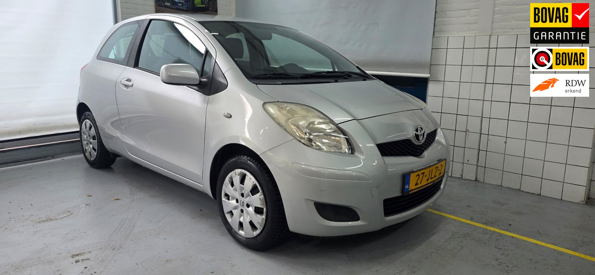Toyota Yaris - 1.3 VVT-i Aspiration 1.3 VVTi Aspiration - AutoWereld.nl