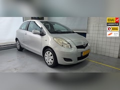 Toyota Yaris - 1.3 VVTi Aspiration