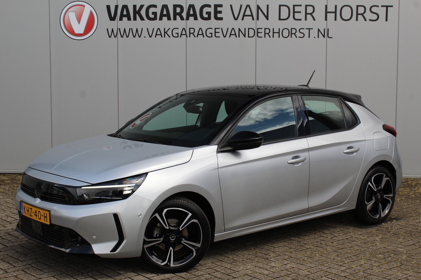 Opel Corsa - 1.2-75pk GS-Line. Zeer nette en sportieve Opel Corsa. Panoramadak, Stoel- en stuurwielverw - AutoWereld.nl