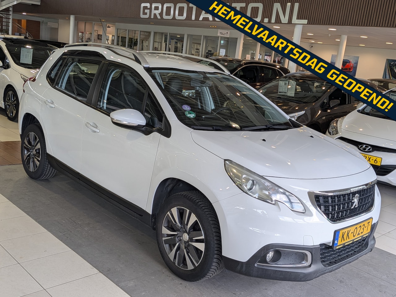 Peugeot 2008 - 1.2 PureTech Blue Lion Airco, Cruise Control, Trekhaak, Stuurbekrachtiging - AutoWereld.nl