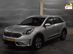 Kia Niro - 1.6 GDi Hybrid First Edition 1e Eigenaar + Navigatie|Wiffi|Bluetooth|Camera|Parkeersensore