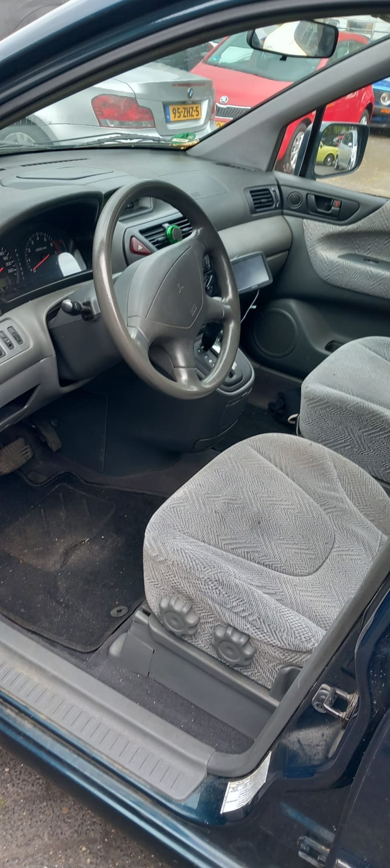 Mitsubishi Space Wagon - 2.4 GDI GLXi 7p.