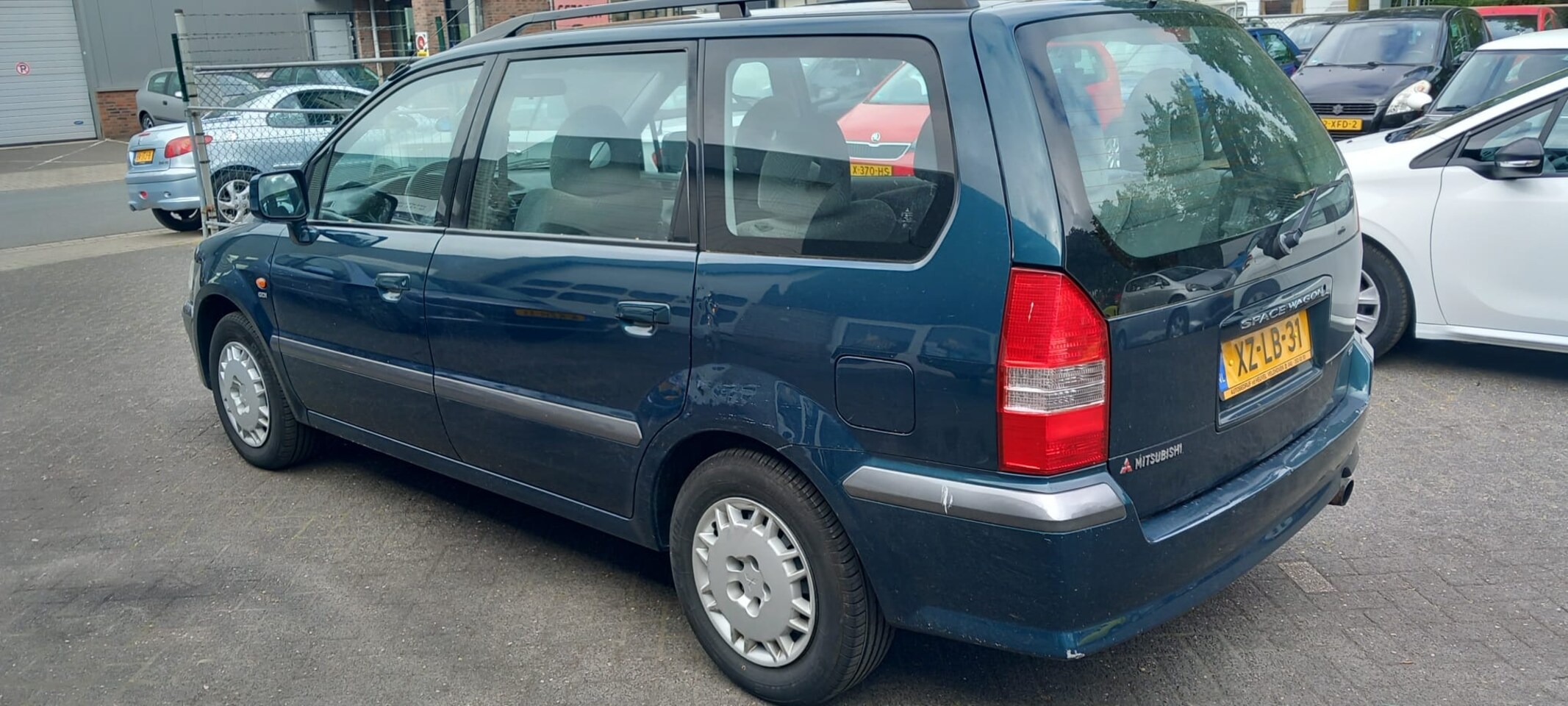 Mitsubishi Space Wagon - 2.4 GDI GLXi 7p.