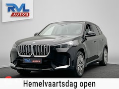 BMW iX1 - XDrive30 Launch Edition 67 kWh | Carplay | SOH 99.6% | Leder | Harman/Kardon | Head-up dis