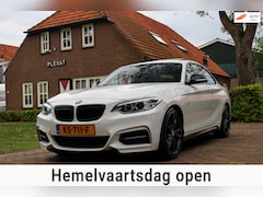 BMW 2-serie Coupé - M235i High Executive | M-pakket | Panorama | HANGESCHAKELD | H&K | Apple Carplay | Stoelve