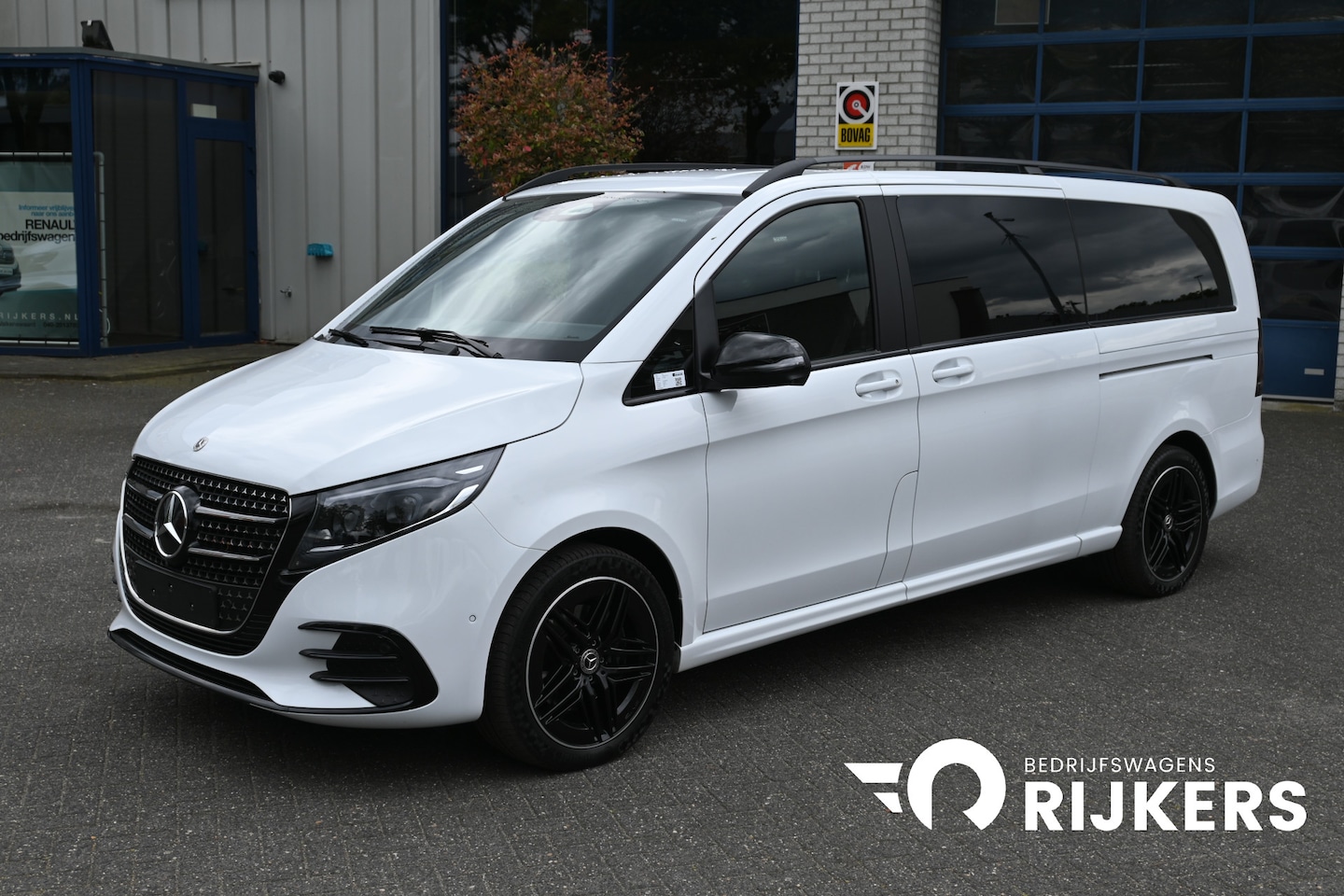 Mercedes-Benz V-klasse - 300d 4-Matic AMG L3 Exclusive Inclusief BTW en BPM - AutoWereld.nl