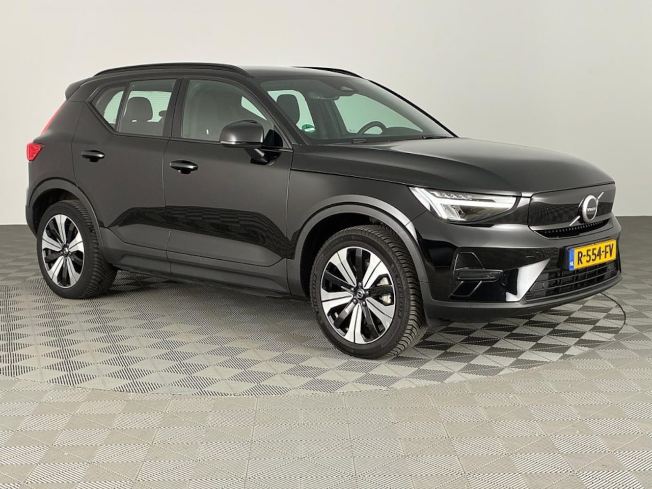 Volvo XC40 - Recharge Core ✅ 1e Eigenaar -HEMELVAART OPEN!- - AutoWereld.nl