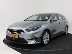 Kia Cee'd Sportswagon - Ceed 1.5 T-GDi DynamicLine | Climate Control | Camera | Parkeersensoren | Apple Carplay/An
