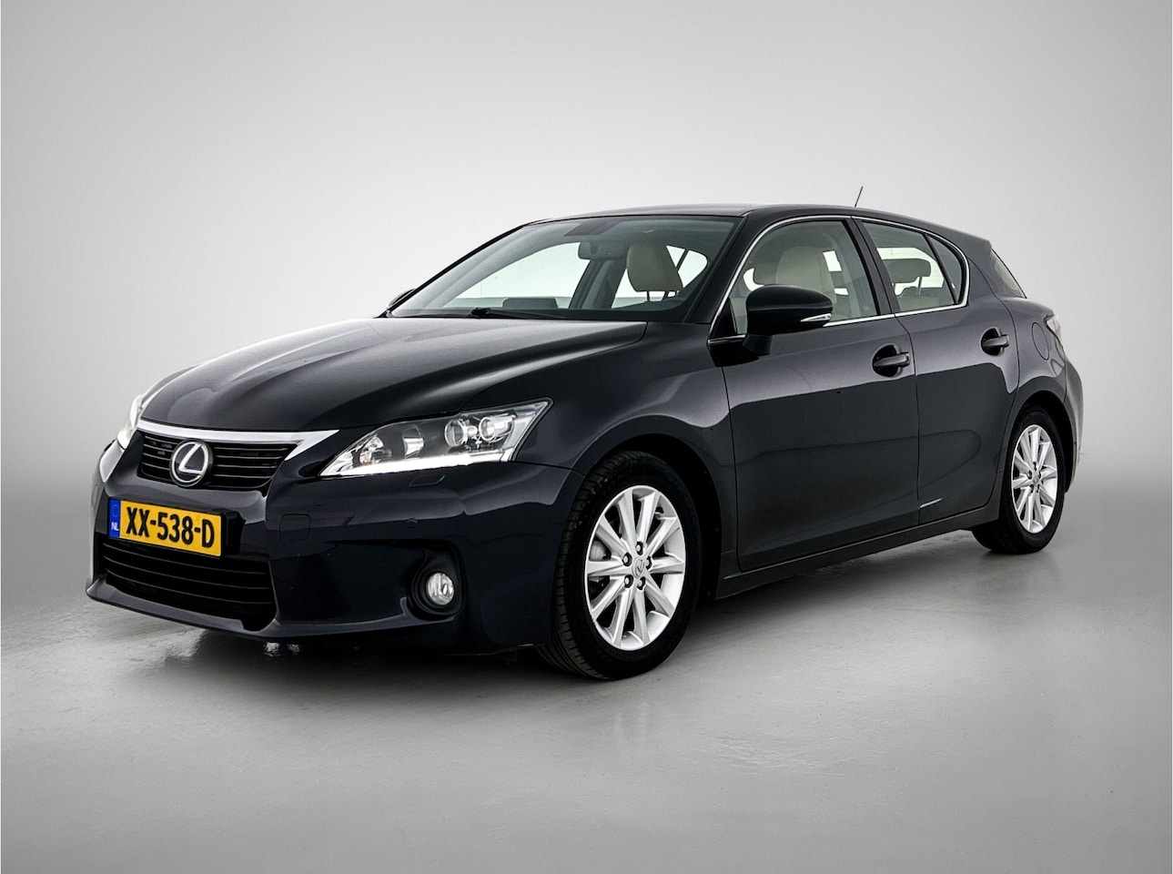 Lexus CT 200h - Luxury Line - AutoWereld.nl