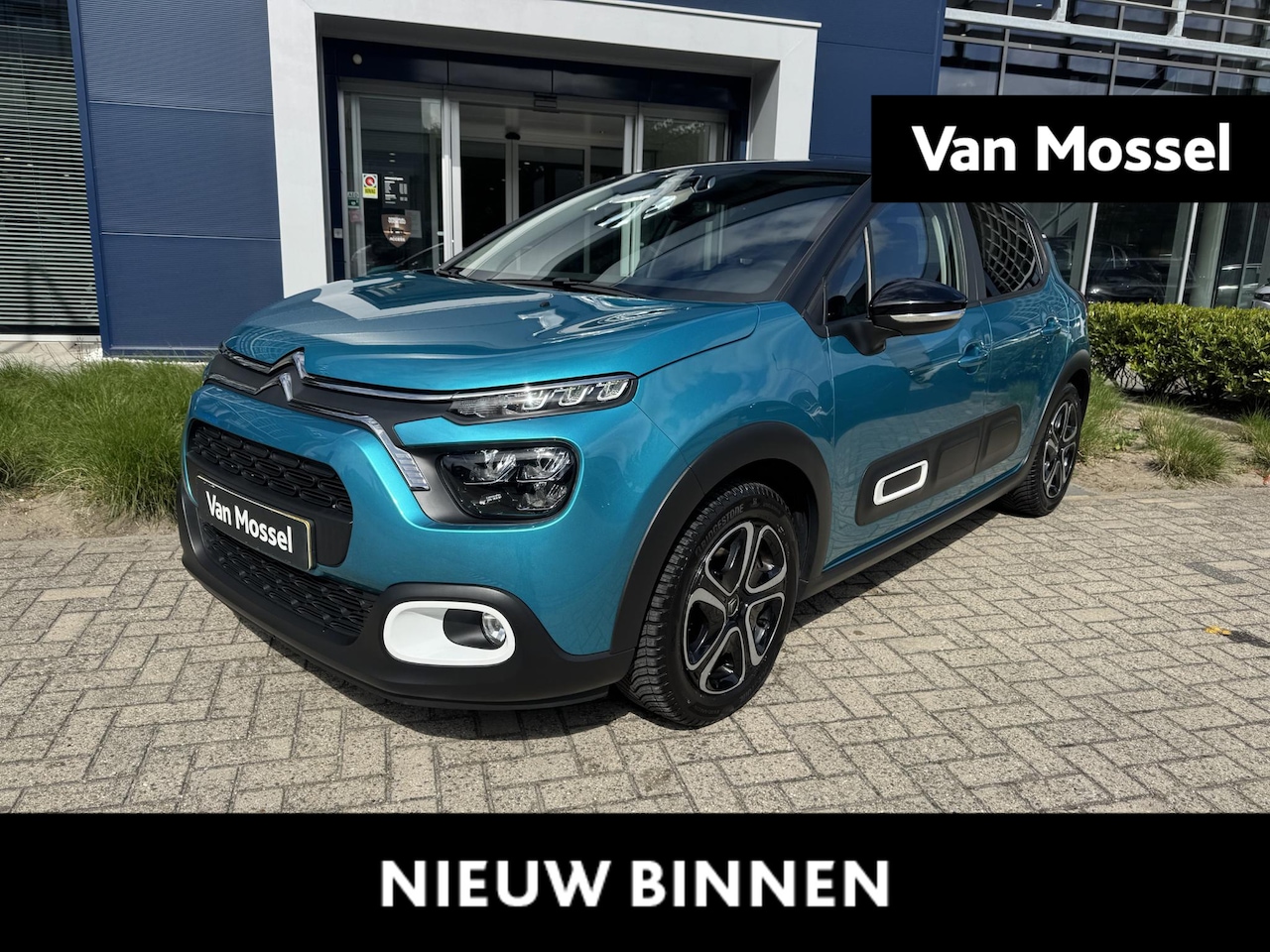 Citroën C3 - 1.2 PureTech Feel l Trekhaak l All Season banden - AutoWereld.nl