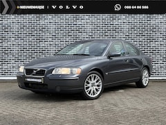Volvo S60 - 2.0T Kinetic Chrono | 5 cilinder | Trekhaak | Navigatie | Spaceball | Lichtmetalen Velgen