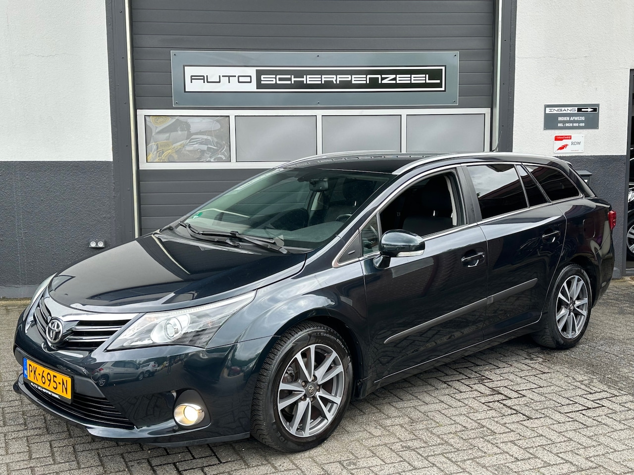 Toyota Avensis Wagon - 1.6 VVTi Business | AIRCO | NAVI | ALL SEASON | - AutoWereld.nl
