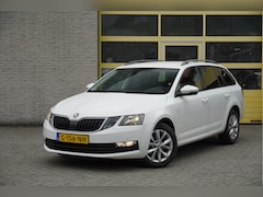 Skoda Octavia Combi - 1.5 TSI 150PK Automaat Business Edition BJ2019 Lmv 16" | Led | Pdc | Afneembare trekhaak |