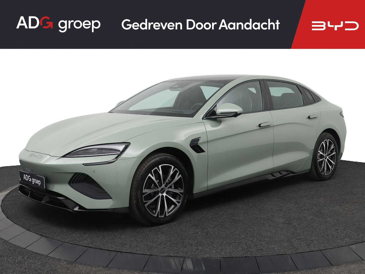 BYD Seal - Business RWD 61.4 kWh Direct leverbaar | 360° camera | Panoramadak | Stoelverwarming en -v - AutoWereld.nl