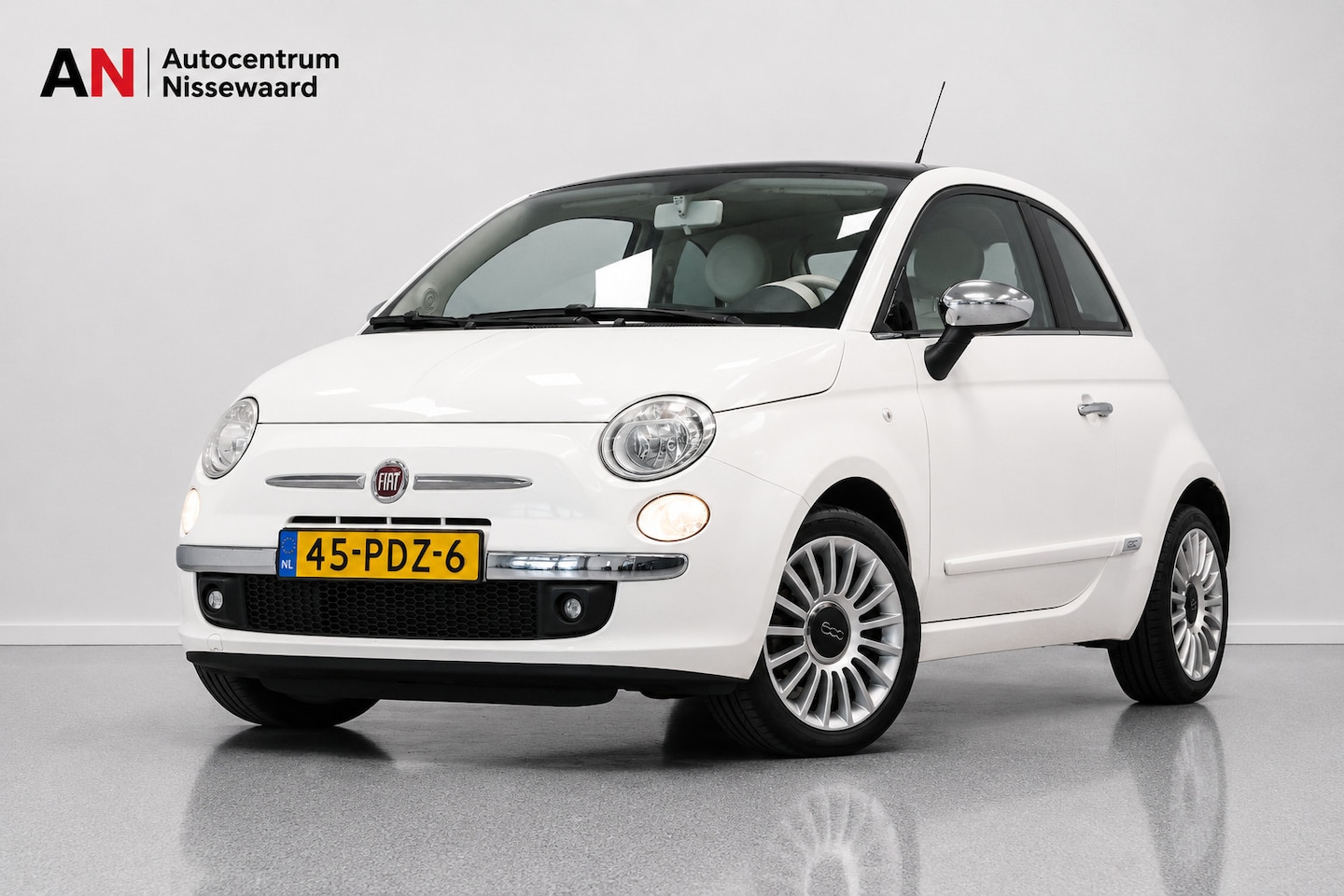 Fiat 500 - 1.2 Lounge |Panorama|AUT| - AutoWereld.nl